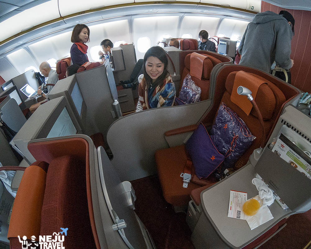 hong kong airlines flight from vancouver to hong kong business class1